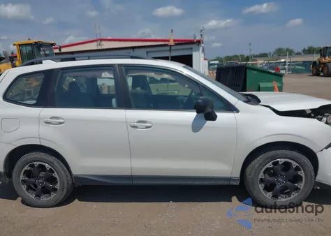 2017 Subaru Forester 2.5I z USA, uszkodzony, nr VIN JF2SJABC8HH493895